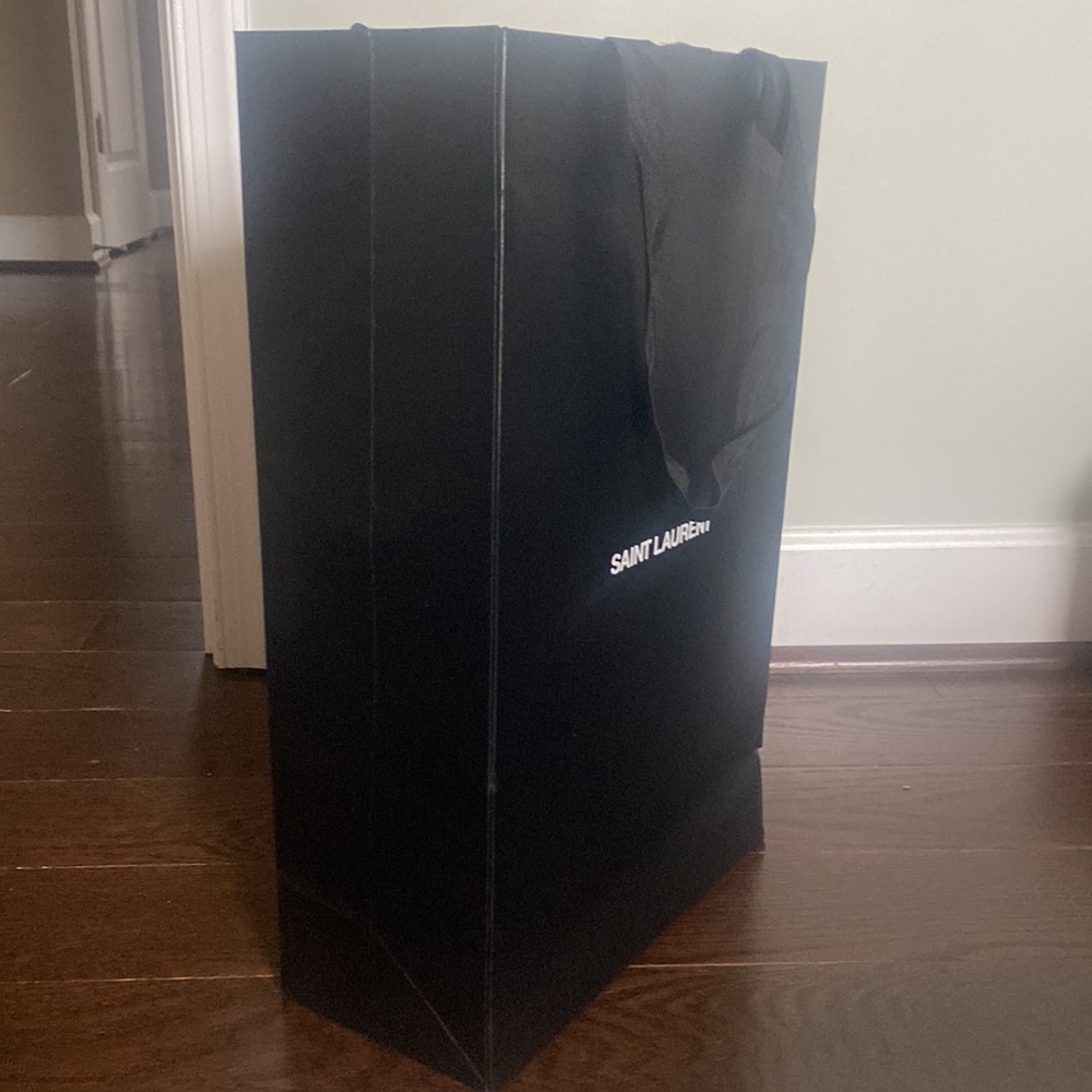 *authentic* Saint Laurent shoppings bags - Picture 2 of 7